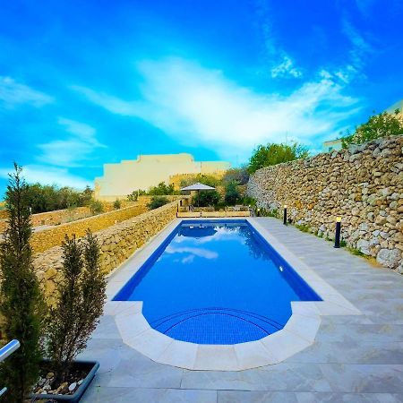 Si-Ku Holiday Home With Private Pool And Hot Tub Xagħra Exteriör bild