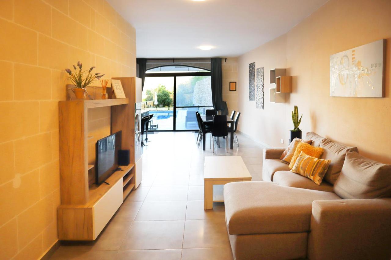 Si-Ku Holiday Home With Private Pool And Hot Tub Xagħra Exteriör bild